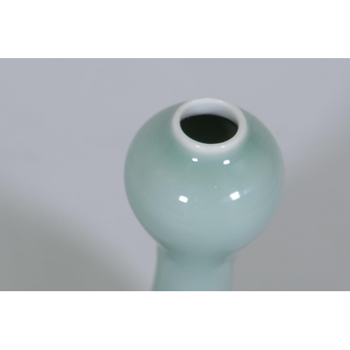 226 - A Chinese garlic head vase with celadon glaze, seal mark to base, 18cm high