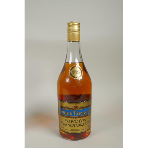 263 - A bottle of Taylor's 10 Year Old Tawney Port, a bottle of Personal Choice blended Scotch whisky, a b... 