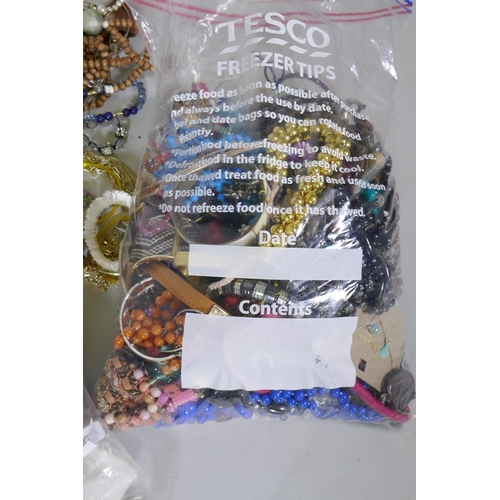 666 - A quantity of costume jewellery, 18kg