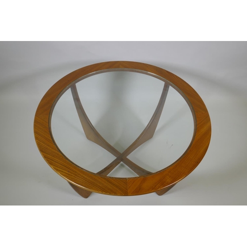 1031 - A mid century G-Plan Astro teak coffee table, designed by Victor B. Wilkins, 84cm diameter