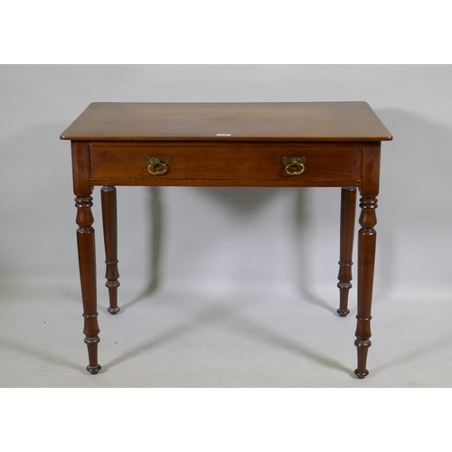 1140 - A Victorian mahogany single drawer side/writing table, raised on turned supports, 91 x 56 x 75cm