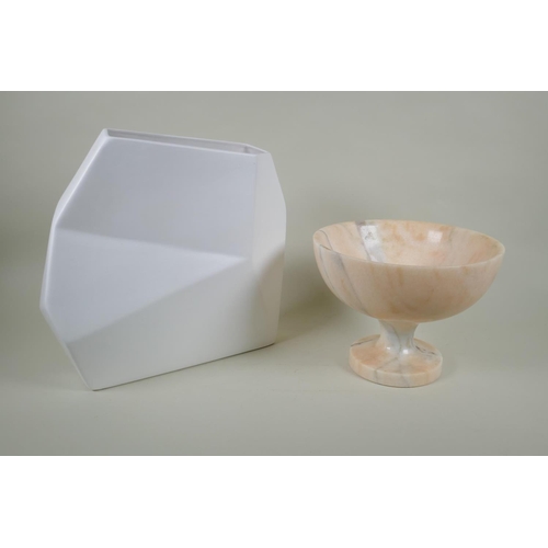 192 - A Calligaris design ceramic angular pocket vase, AF, and a pink marble centrepiece bowl, largest 34c... 