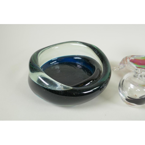 215 - A quantity of art glass paper weights, animals and an ash tray, largest 12cm high