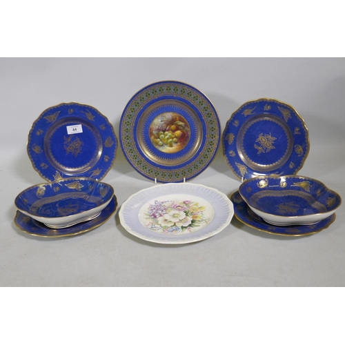 44 - A Spode Copeland's part dessert service, a Wedgwood cabinet plate with hand painted fruit still life... 