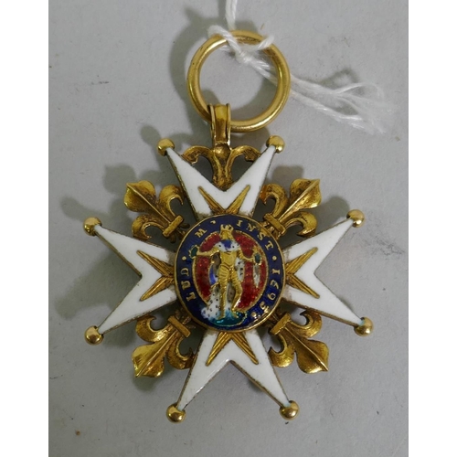 626 - A French military medal, Ordre de Saint Louis, gold and enamels, 37mm, gross weight 16.4g, late C18t... 