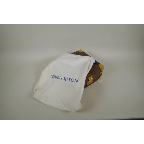 638 - Louis Vuitton jewellery box (coffret Joaillerie) with monogram design, brass mounts and branded carr... 