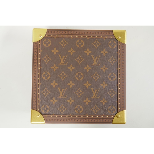 638 - Louis Vuitton jewellery box (coffret Joaillerie) with monogram design, brass mounts and branded carr... 