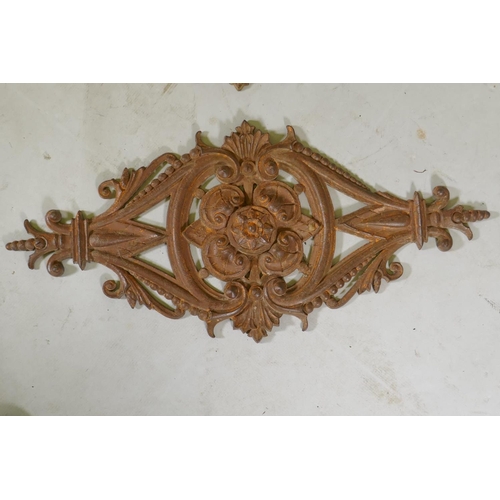 1087 - Pair of antique French cast iron wall appliques, 80 x 37cm