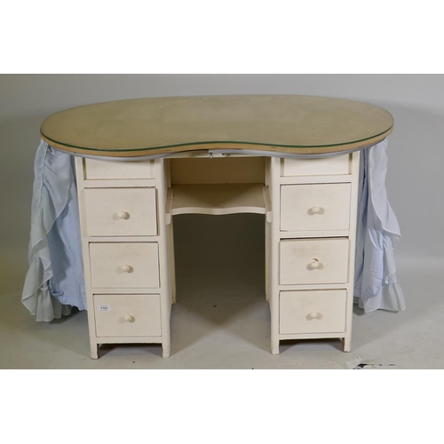 1103 - A vintage kidney shaped painted kneehole dressing table with six drawers and glass top, 108 x 55 x 7... 