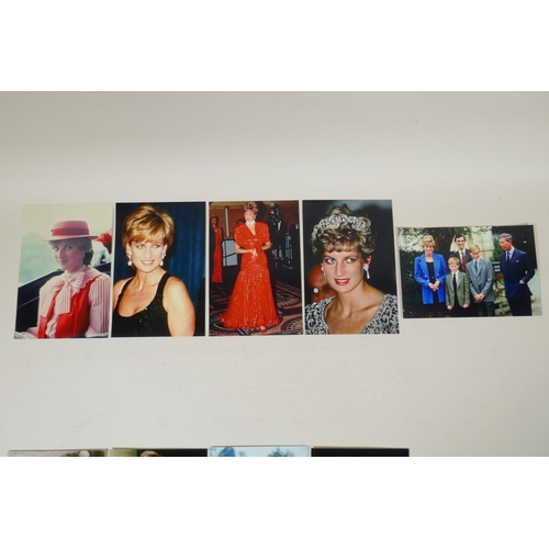 285 - A set of ten photographic slides depicting Princess Diana, and a set of accompanying photographs, 10... 