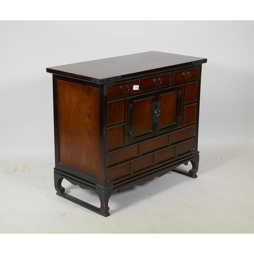 1040 - A vintage Korean elm Jang chest with metal mounts, 80 x 38cm, 68cm high