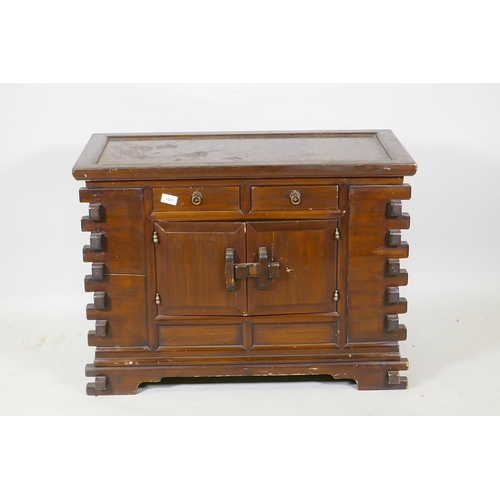 1041 - A vintage Korean elm Jang chest, 85 x 45cm, 62cm high