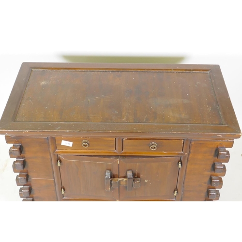 1041 - A vintage Korean elm Jang chest, 85 x 45cm, 62cm high