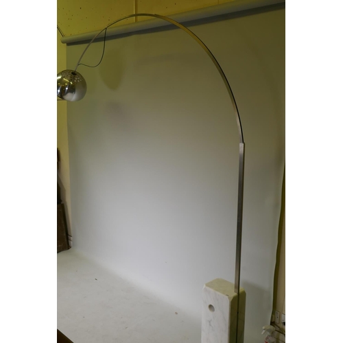 1095 - A Flos Arco floor lamp after Achille & Pier Giacomo Castiglioni