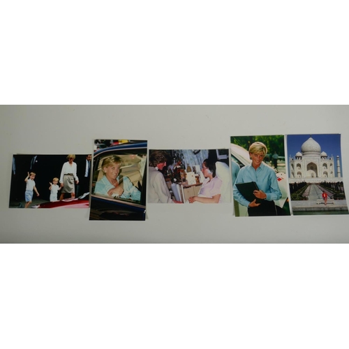 171 - A set of ten photographic slides depicting Princess Diana, and a set of accompanying photographs, 10... 