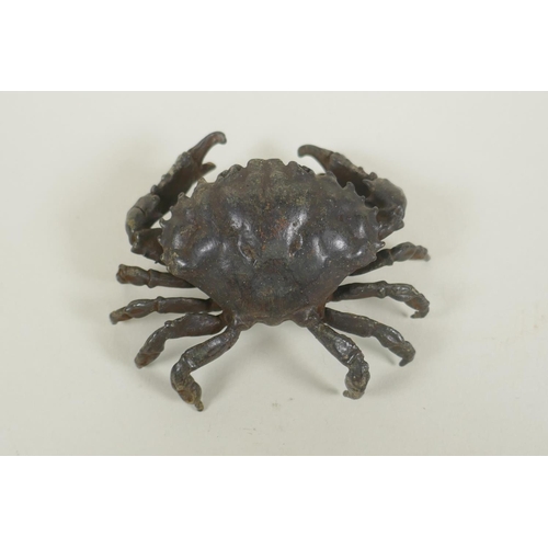 231 - A Japanese style bronze okimono crab, 7cm