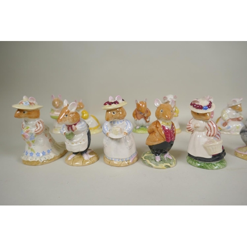 57 - Twenty one Royal Doulton Brambly Hedge porcelain figurines, to include Poppy Eyebright, Catkin, Lily... 