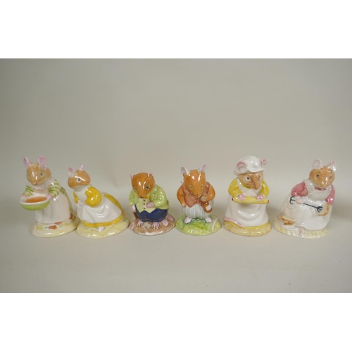 57 - Twenty one Royal Doulton Brambly Hedge porcelain figurines, to include Poppy Eyebright, Catkin, Lily... 