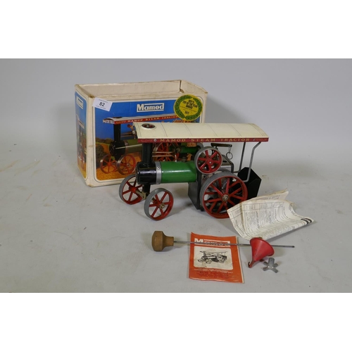 82 - A vintage Mamod Model T.E. 1a steam tractor