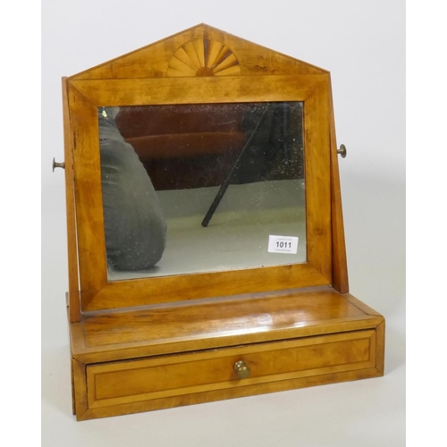 1011 - An early C19th Scandinavian inlaid satin birch toilet mirror with single drawer, 36 x 22 x 42cm