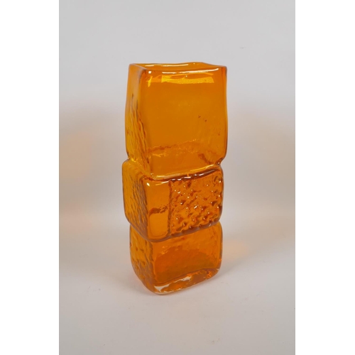 6 - A Geoffrey Baxter for Whitefriars Drunken Bricklayer tangerine glass vase, circa 1970, 33cm high