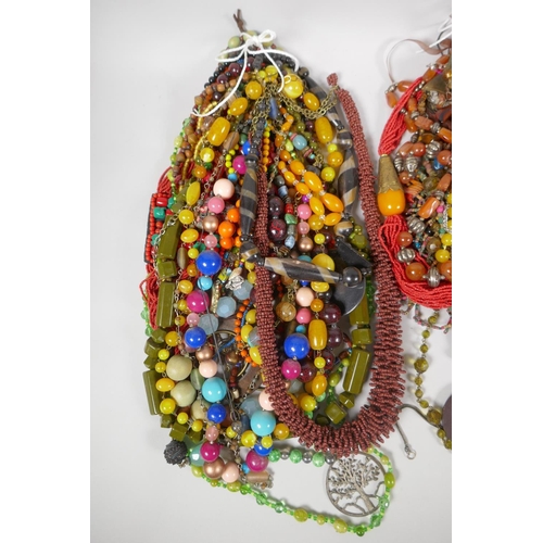 659 - A large quantity of good quality costume jewellery to include necklaces, pendants, bangles etc, 10kg