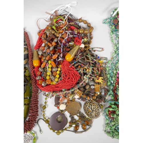 659 - A large quantity of good quality costume jewellery to include necklaces, pendants, bangles etc, 10kg