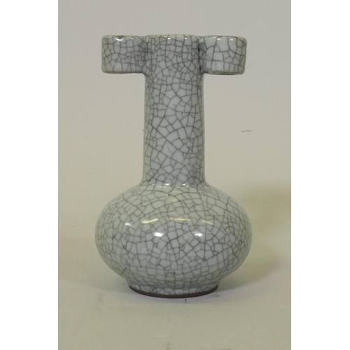 81 - Chinese crackle glazed arrow vase, 12cm high