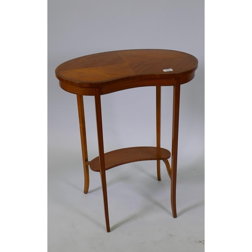 1005 - Edwardian satinwood kidney shaped occasional table, with rosewood crossbanded top and ebony stringin... 