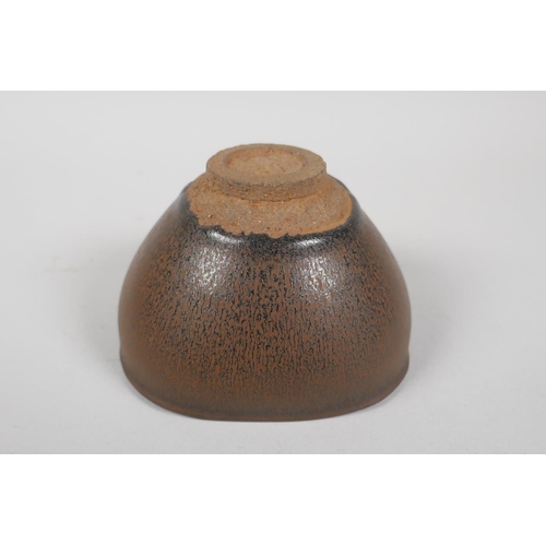 103 - A Chinese Jian kiln rice bowl with hares fur glaze, 12 x 12cm