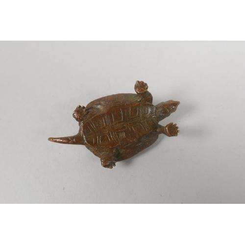 151 - A Japanese style bronze okimono tortoise, 6cm