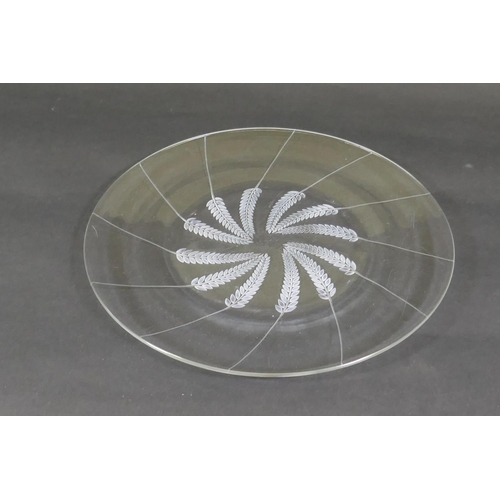 21 - Lalique Lucerne No.1 pattern etched glass plate with wheat ear designs, c.1950, signed, 32cm diamete... 