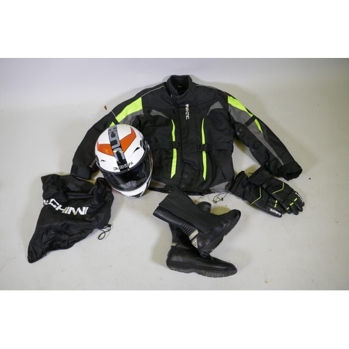 36 - Motor cycle gear, Duchinni rider's armoured textile jacket, size 2XL, helmet, size M, 1680g, and a p... 