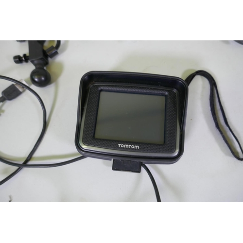 42 - TomTom 4GCol Sat Nav; TomTom 4EV52 Sat Nav; TomTom 4EN42 Sat Nav; Garmin Sat Nav XGODY Sat Nav/table... 