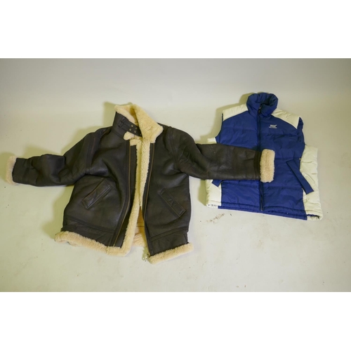 44 - An Italian Shearling leather type B3 US Army Airforce style bomber jacket, size M (although appears ... 