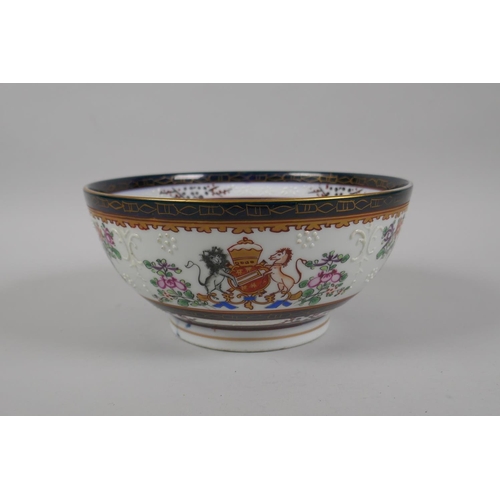 86 - A Samson porcelain footed bowl, decorated with a hand painted enamel armorial crest and flowers, 20c... 