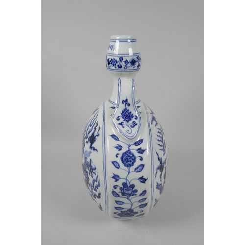 92 - A Chinese blue and white porcelain two handled moon flask with dragon decoration, Xuande 6 character... 