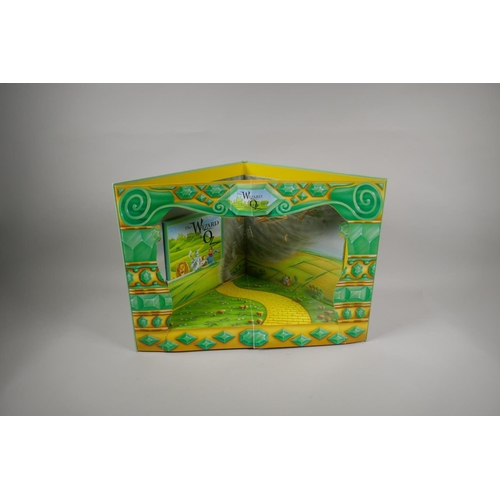 106 - A collection of vintage pop-up books to include Jungle Tree House, The Victorian House Book, Victori... 