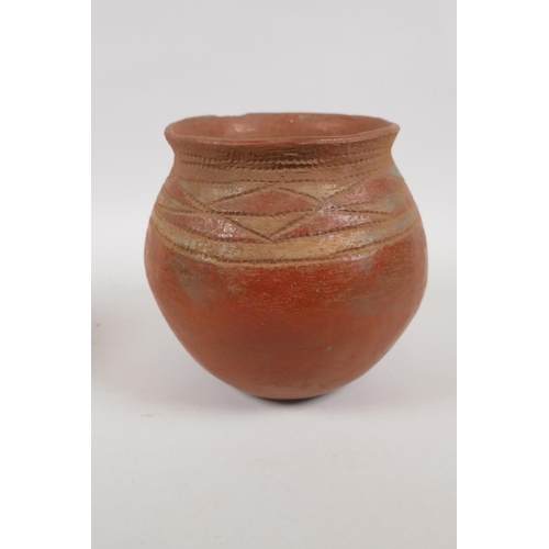 197 - Two South American terracotta pots, largest 15cm high