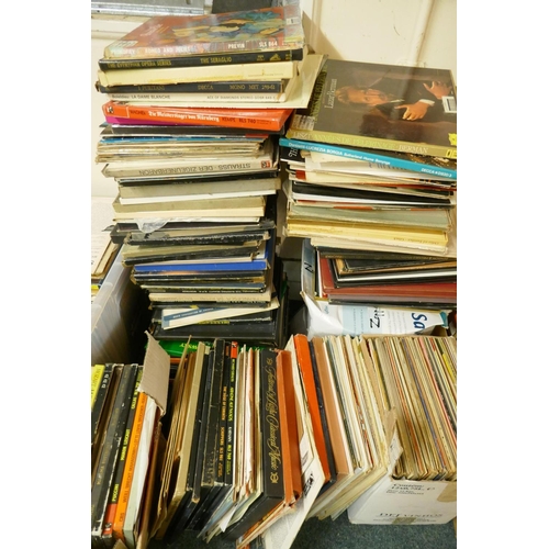 229 - An extensive collection of classical vinyl LPs, approx 5500