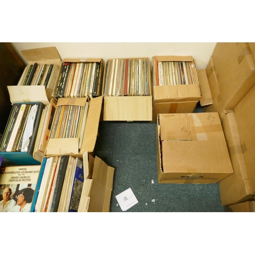 229 - An extensive collection of classical vinyl LPs, approx 5500