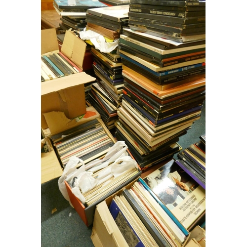 229 - An extensive collection of classical vinyl LPs, approx 5500