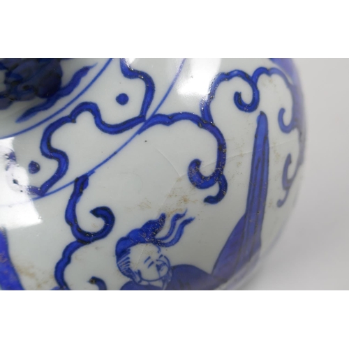 235 - A Chinese blue and white porcelain double gourd shaped vase decorated with immortals, Jiajing 6 char... 