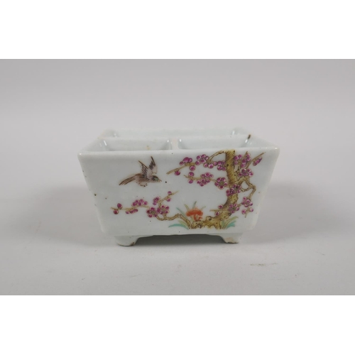 38 - A C19th Chinese famille verte porcelain three section dish with bird and floral decoration, Guangxu ... 