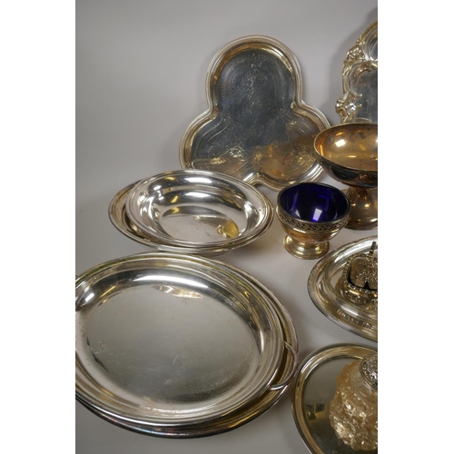 632 - A large quantity of silver plated items to include trays, tureens, finger bowls, etc