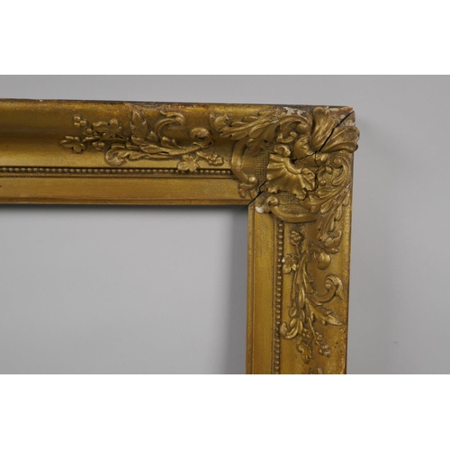 814 - An early C19th water gilt picture frame, 31 x 25cm rebate