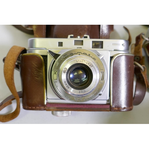 115 - Vintage cameras, Braun Paxette with 2.8/45 lens, Agilux, Agimatic; Agfa Colorflex with 2.8/50 lens; ... 