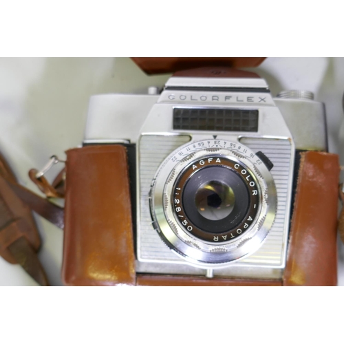 115 - Vintage cameras, Braun Paxette with 2.8/45 lens, Agilux, Agimatic; Agfa Colorflex with 2.8/50 lens; ... 