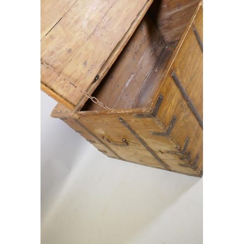 1152 - An antique Eastern teak chest with iron mounts and lift up top, 110 x 64 x 47cm