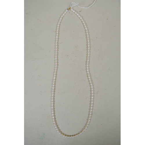 608 - Pearl necklace with 18ct gold clasp, 60cm long